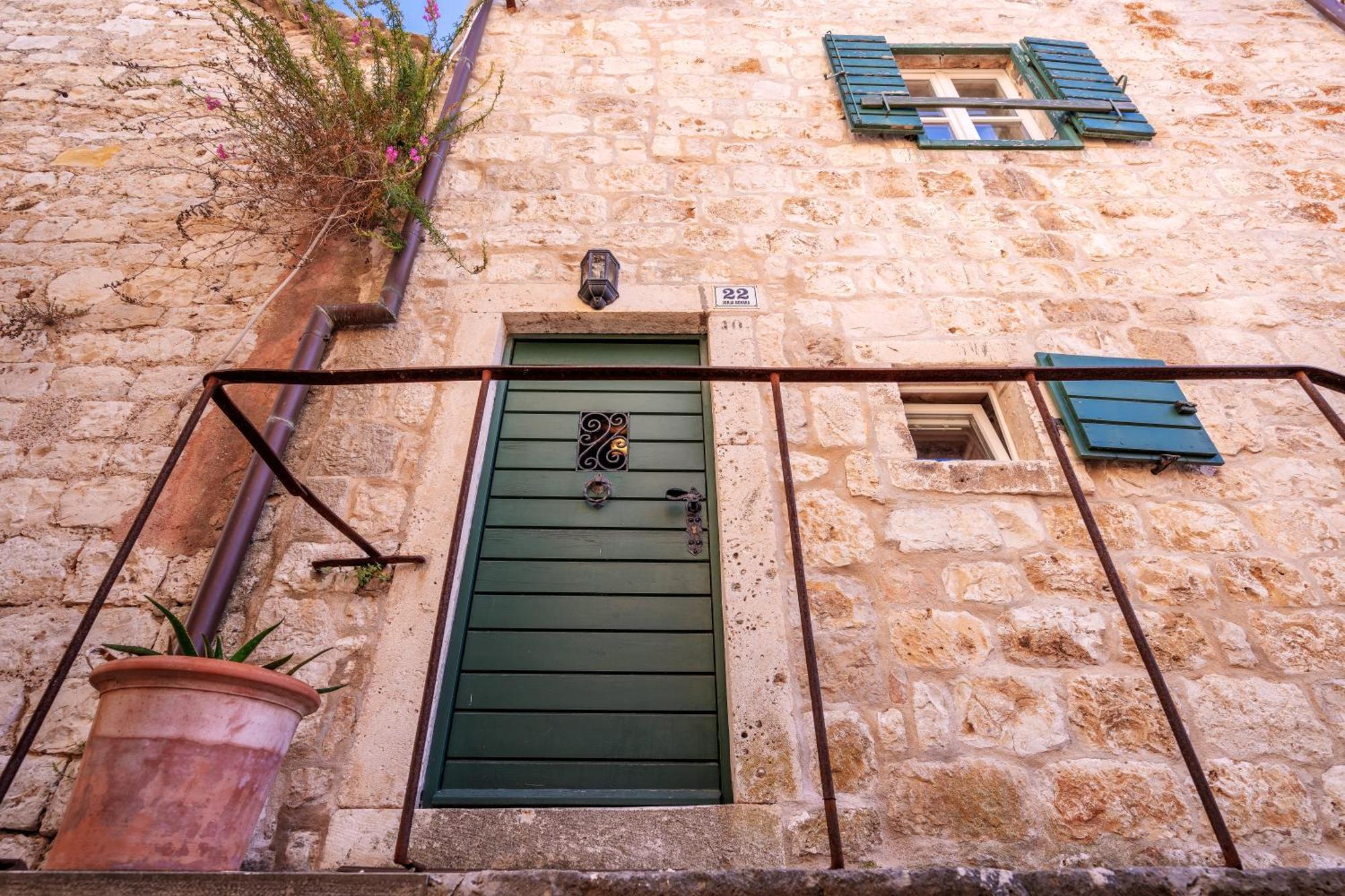 Stonehouse 22 - Zf Hvar Apartman