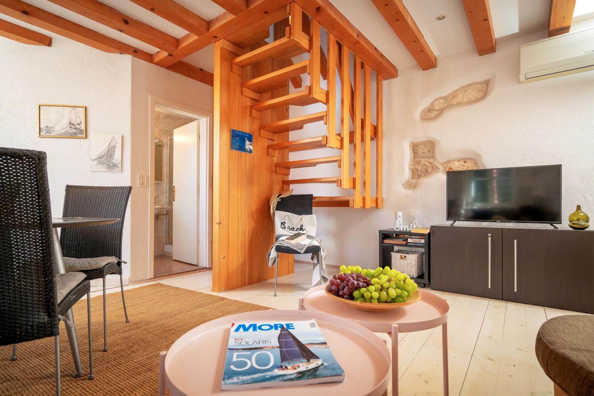 Stonehouse 22 - Zf Hvar Apartman *